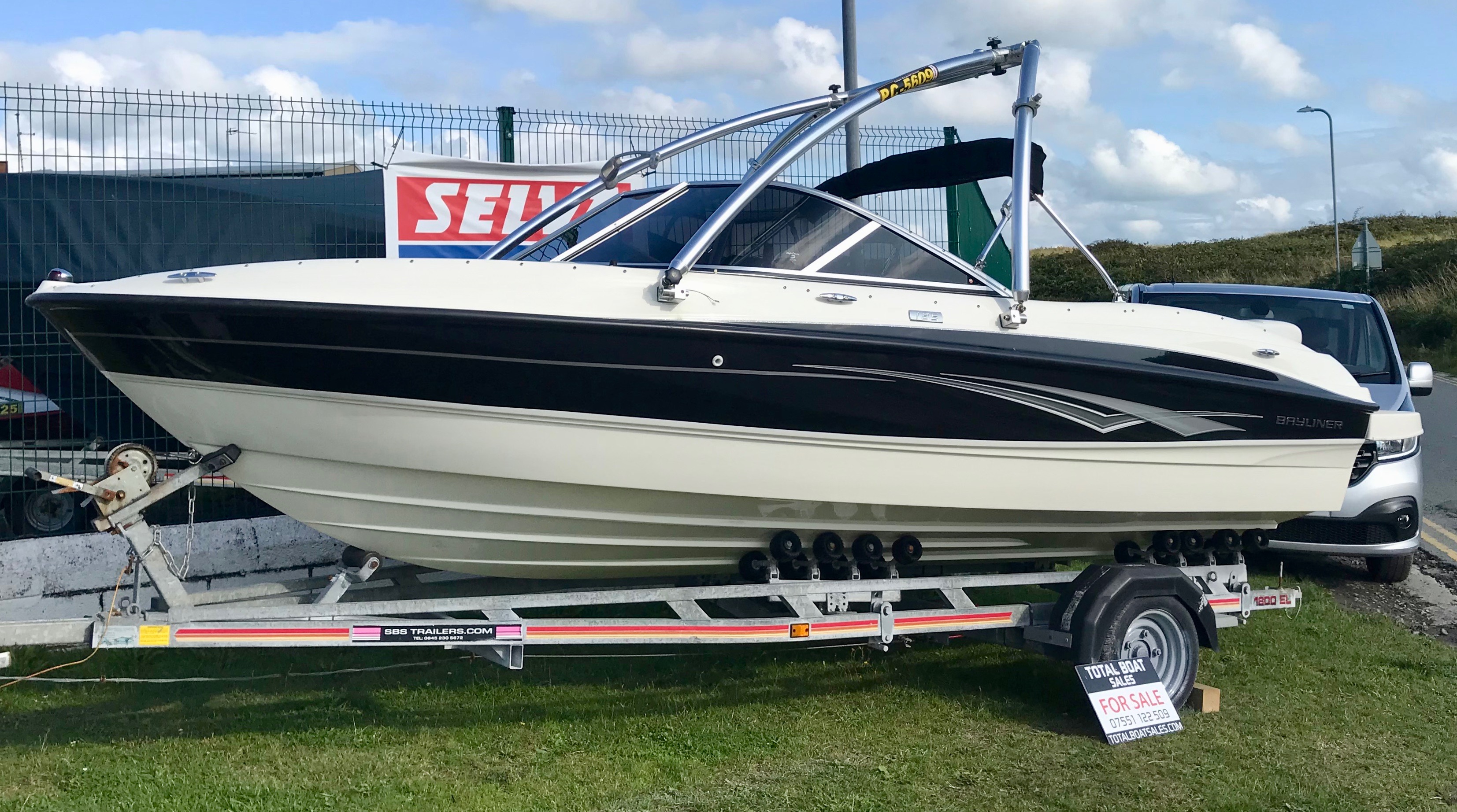Bayliner 185 BR Bowrider with Wakeboard Tower for sale ...