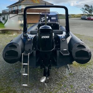 BRIG Eagle 650 Carbon Black with Suzuki Outboard