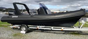 BRIG Eagle 650 Carbon Black with Suzuki Outboard