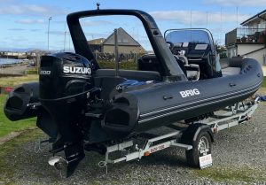 BRIG Eagle 650 Carbon Black with Suzuki Outboard