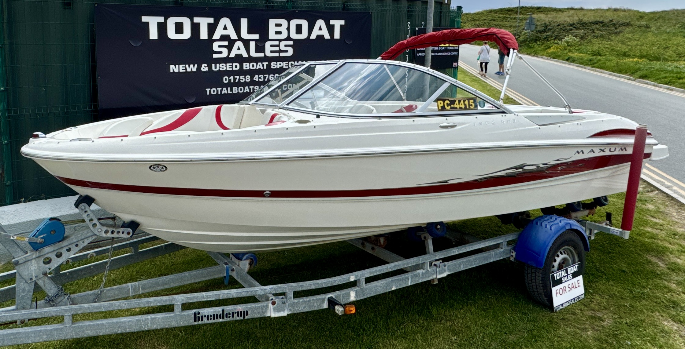 Maxum 1800 SR3 Bowrider + MerCruiser 4.3L MPI