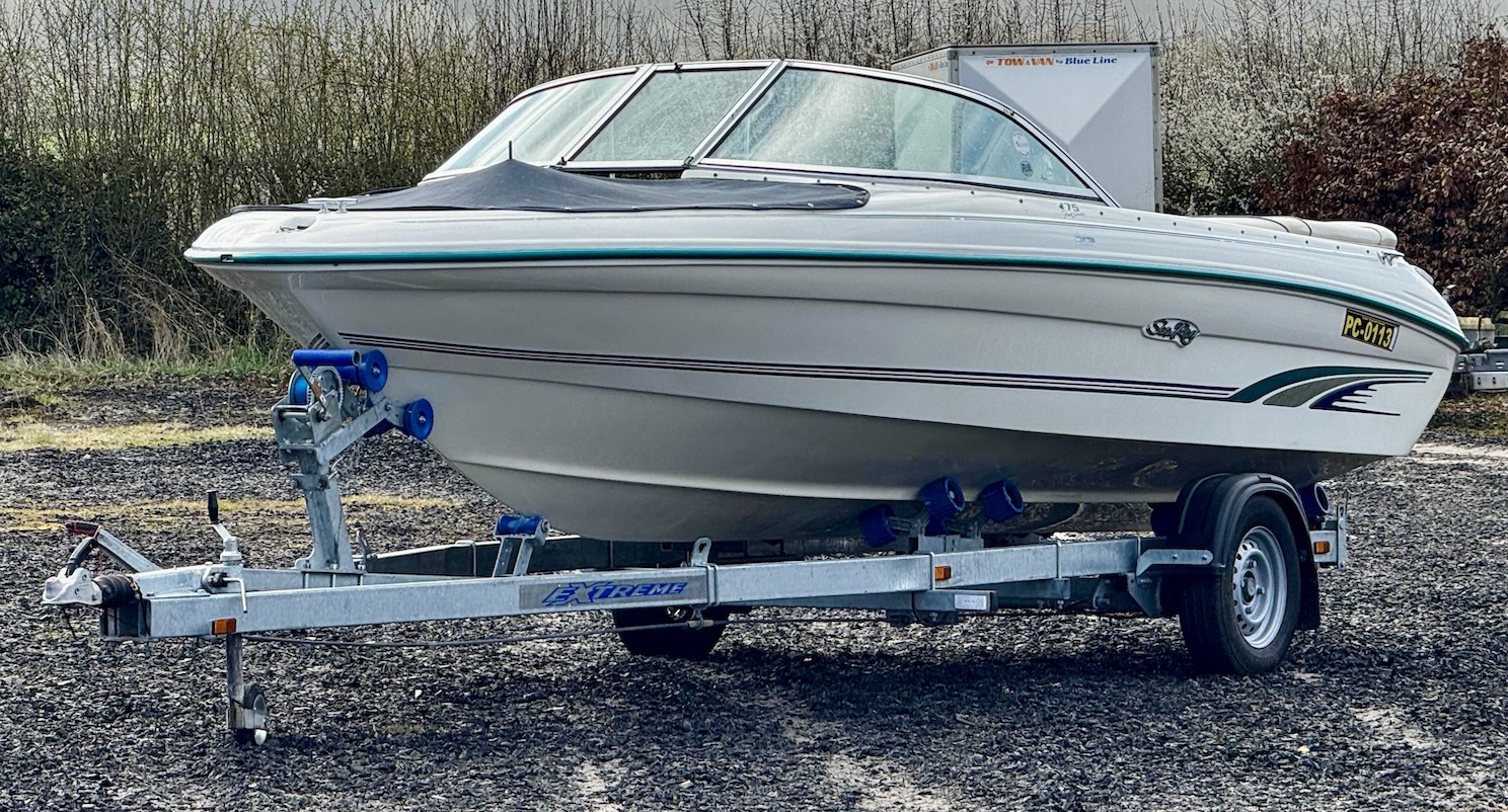 Sea Ray 175 Five Series Bowrider + 4.3 MerCruiser V6