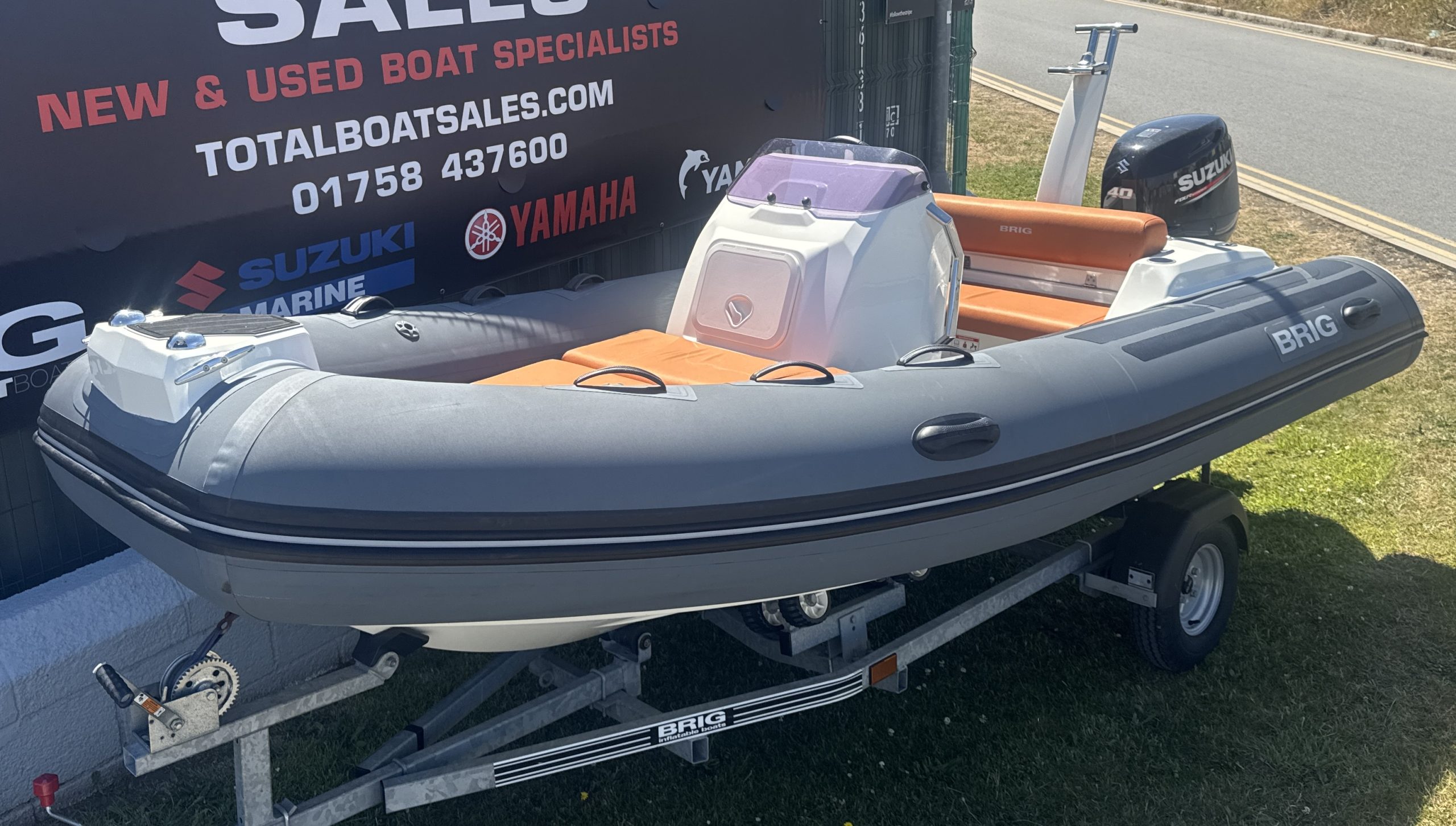 BRIG EAGLE 4 + 40hp Suzuki 4-Stroke Outboard